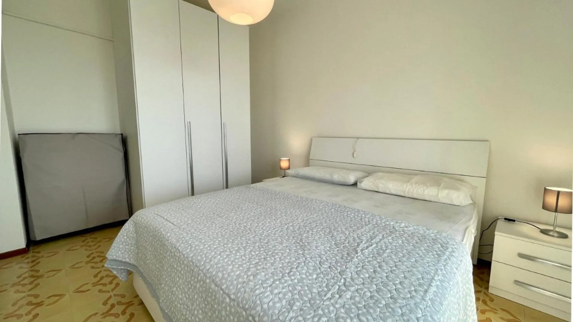 Stunning Sea View Flat Just 250M From The Beach Порто-Санта-Маргерита-ди-Каорле 0*,